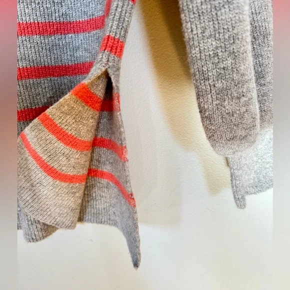 The Loft Striped Mock Neck Blousen Women's Sweater in Gray, Cream & Coral - Picture 3 of 6